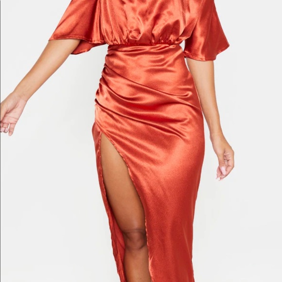 ✨ RUST PRETTY LITTLE THING NIGHT ON THE TOWN DRESS ✨ - Picture 4 of 5